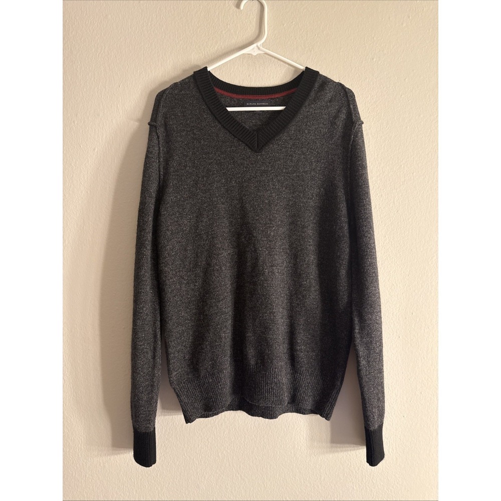 Banana Republic Mens Lambswool V-Neck Sweater Charcoal Gray Black Medium